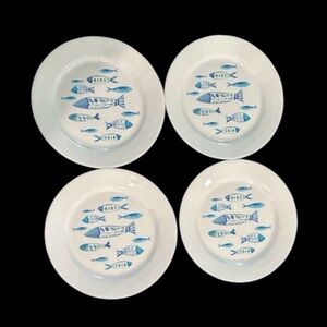 Melamine Appetizer / Dessert Plates 9" Set Of 4 Green And Blue Fish Pattern